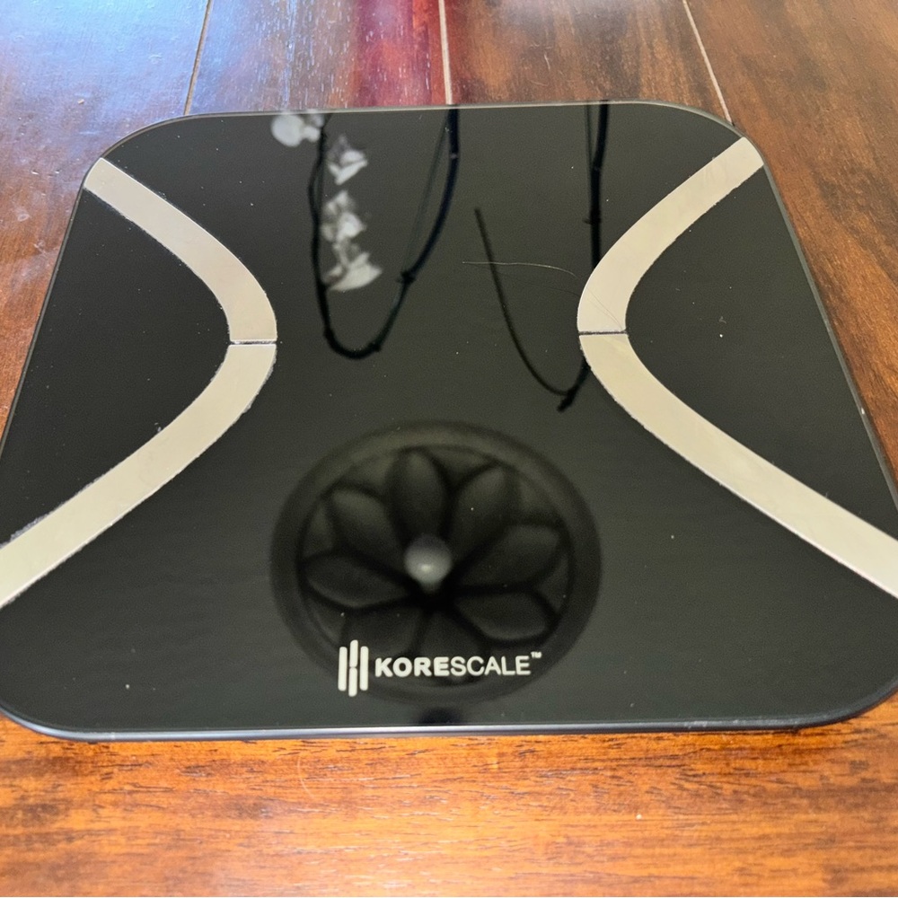 Korres Black Digital Body Composition Smart Scale